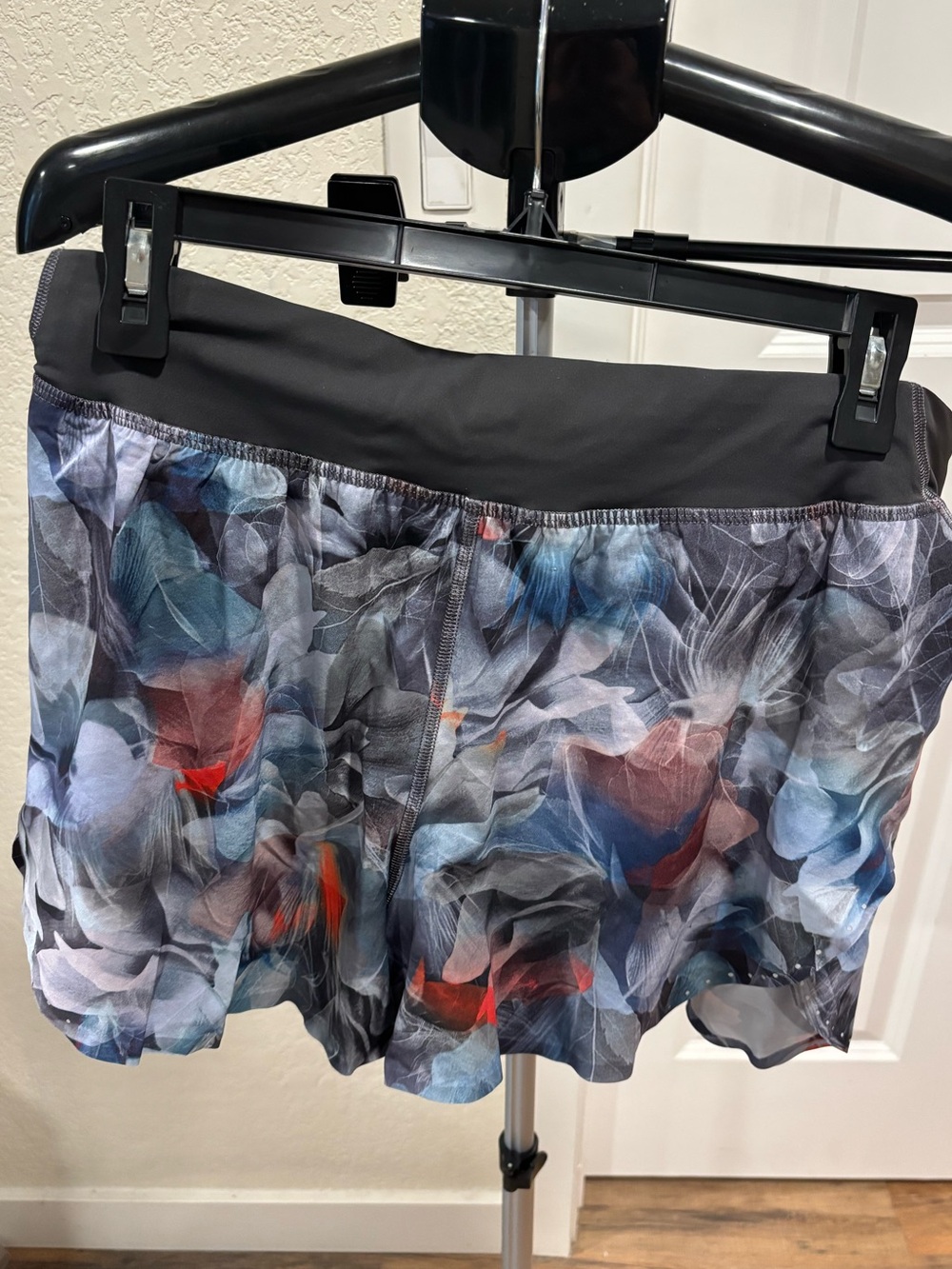 Lululemon fast and free